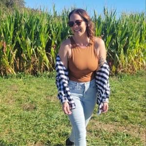 Meet your Posher, Rachel